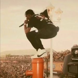 Meet your Posher, Dominick